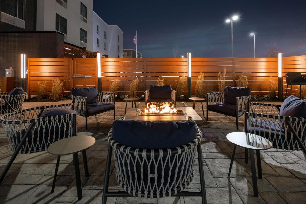 Towneplace Suites By Marriott Canton Riverstone Parkway Exterior foto